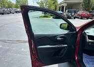 2015 Jeep Cherokee in Marysville, OH 43040 - 18152586 9