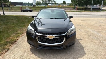 2015 Chevrolet Malibu in Euclid, OH 44040