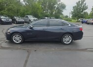 2018 Chevrolet Malibu in Marysville, OH 43040 - 18152678 4