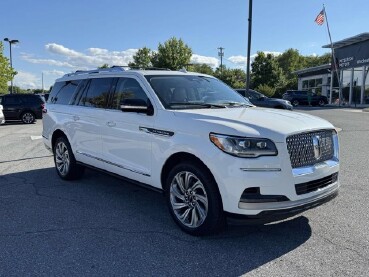 2022 Lincoln Navigator L in Winchester, VA 22602