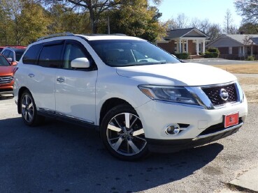2014 Nissan Pathfinder in Flowery Branch, GA 30542