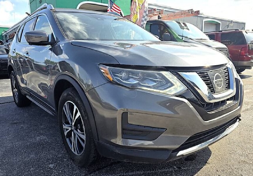 2017 Nissan Rogue in Miramar, FL 33023 - 18152722