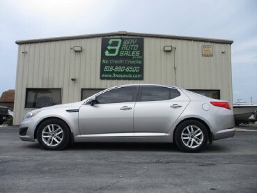 2011 Kia Optima in Oak Grove, MO 64075