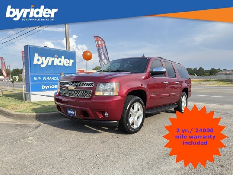 2007 Chevrolet Suburban in Conway, AR 72032 - 18152732