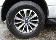 2017 Ford Expedition in Tampa, FL 33604-6914 - 18152745 21