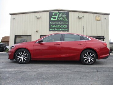 2016 Chevrolet Malibu in Oak Grove, MO 64075