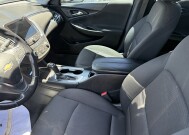 2018 Chevrolet Malibu in Phoenix, AZ 85022 - 18152758 9