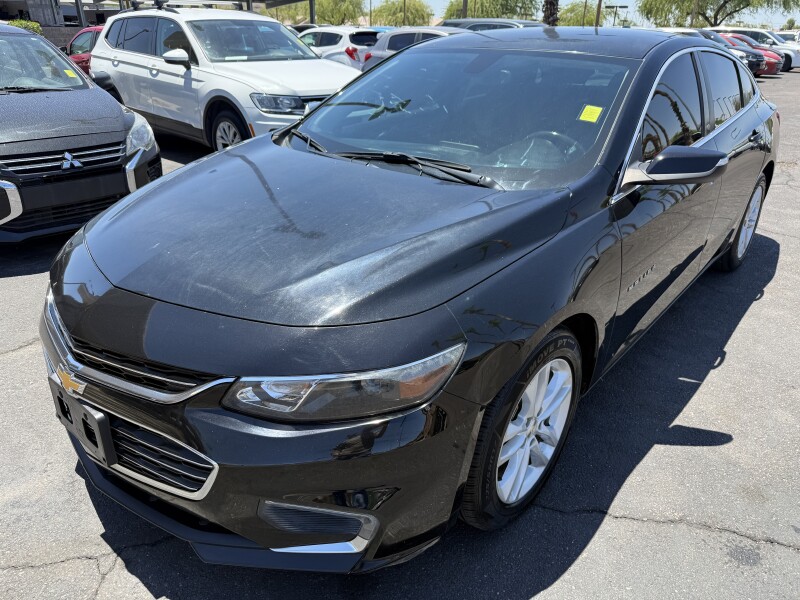 2018 Chevrolet Malibu in Phoenix, AZ 85022 - 18152758