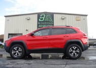 2017 Jeep Cherokee in Oak Grove, MO 64075 - 18152775 8