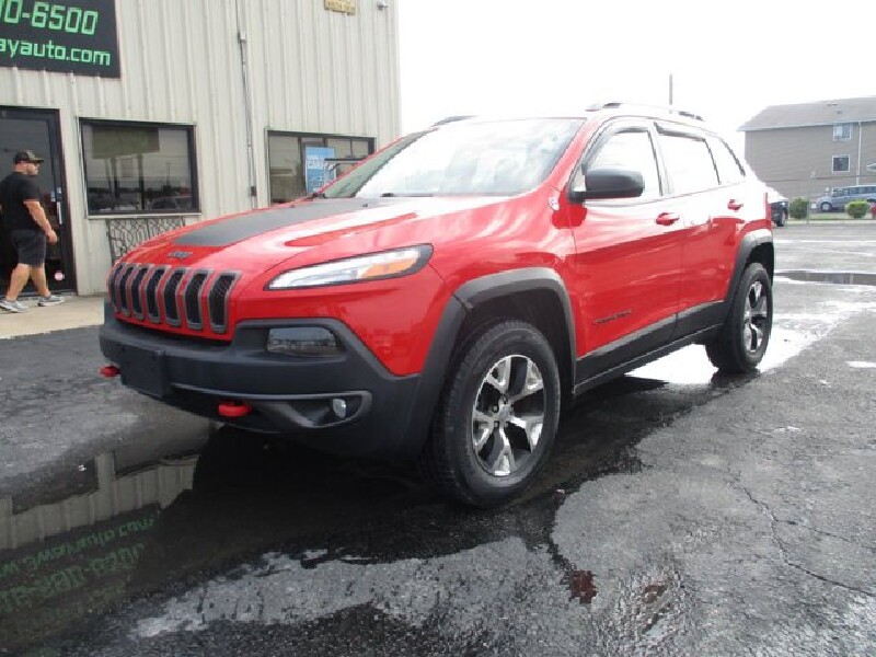 2017 Jeep Cherokee in Oak Grove, MO 64075 - 18152775