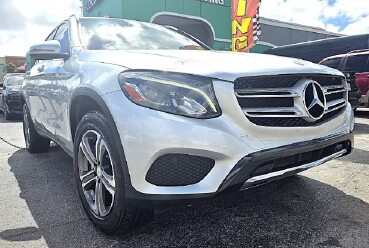 2017 Mercedes-Benz GLC 300 in Miramar, FL 33023