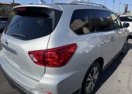 2019 Nissan Pathfinder in Phoenix, AZ 85022 - 18152843 4