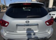 2019 Nissan Pathfinder in Phoenix, AZ 85022 - 18152843 5