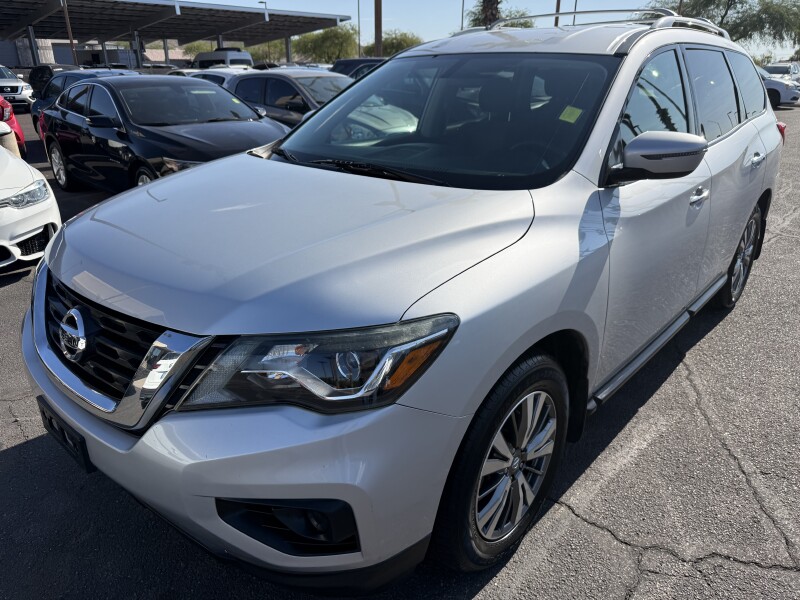 2019 Nissan Pathfinder in Phoenix, AZ 85022 - 18152843