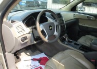 2010 Chevrolet Traverse in Oak Grove, MO 64075 - 18152859 9
