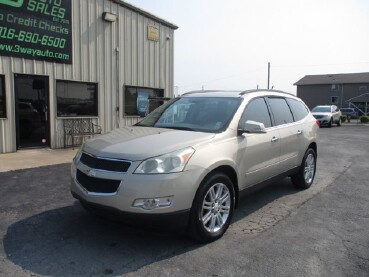 2010 Chevrolet Traverse in Oak Grove, MO 64075