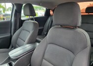 2019 Chevrolet Malibu in Miramar, FL 33023 - 18152903 10