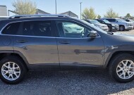 2017 Jeep Cherokee in Mesa, AZ 85212 - 18152934 4