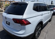 2018 Volkswagen Tiguan in Phoenix, AZ 85022 - 18153040 4