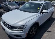 2018 Volkswagen Tiguan in Phoenix, AZ 85022 - 18153040 1