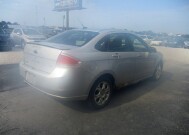 2008 Ford Focus in Oak Grove, MO 64075 - 18153051 3