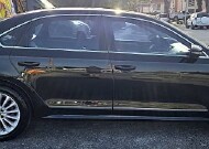 2016 Volkswagen Passat in Miramar, FL 33023 - 18153159 8