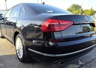 2016 Volkswagen Passat in Miramar, FL 33023 - 18153159 5