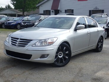 2010 Hyundai Genesis in Flowery Branch, GA 30542