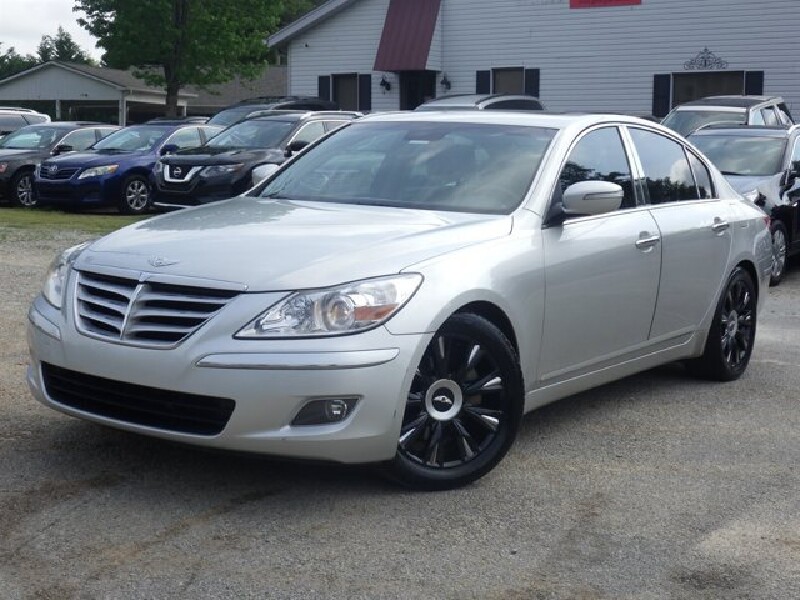 2010 Hyundai Genesis in Flowery Branch, GA 30542 - 18153181