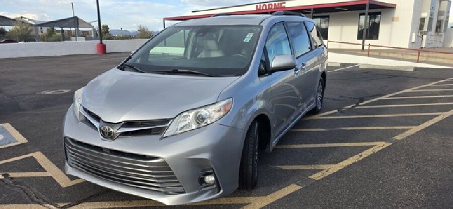 2018 Toyota Sienna in Mesa, AZ 85212 - 18153285