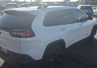 2017 Jeep Cherokee in Mesa, AZ 85212 - 18153287 5