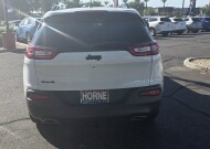 2017 Jeep Cherokee in Mesa, AZ 85212 - 18153287 6