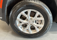 2023 Jeep Grand Cherokee L in Burlington, WI 53105 - 18153320 9