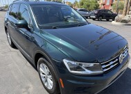 2018 Volkswagen Tiguan in Phoenix, AZ 85022 - 18153360 3