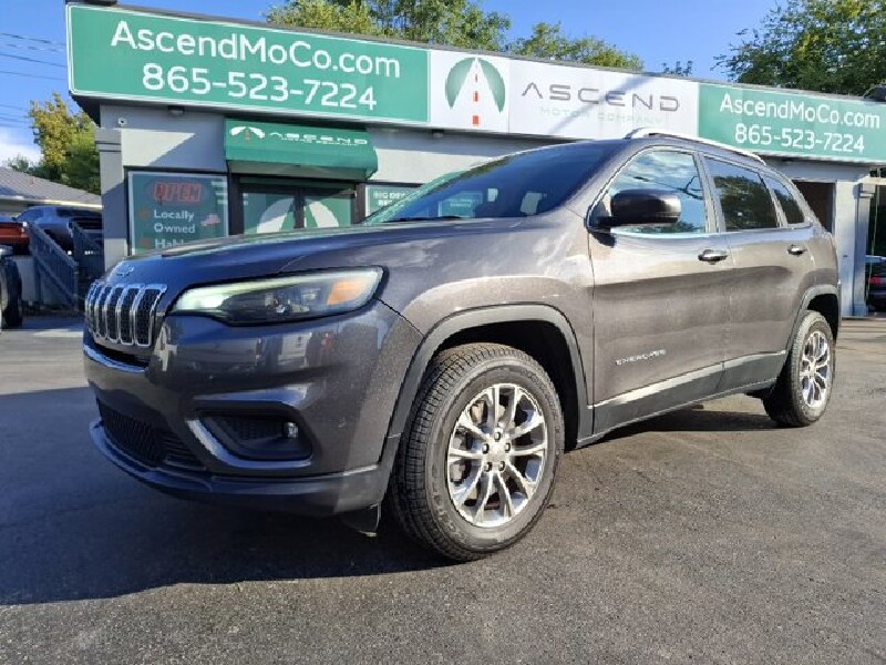 2019 Jeep Cherokee in Knoxville, TN 37912 - 18153395