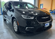 2025 Chrysler Pacifica in Burlington, WI 53105 - 18153406 48