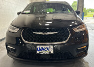 2025 Chrysler Pacifica in Burlington, WI 53105 - 18153406 8