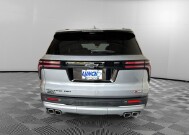 2025 Chevrolet Traverse in Burlington, WI 53105 - 18153440 4