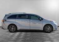 2024 Toyota Sienna in Burlington, WI 53105 - 18153464 2