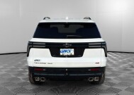 2026 Chevrolet Traverse in Burlington, WI 53105 - 18153465 3