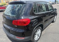 2017 Volkswagen Tiguan in Phoenix, AZ 85022 - 18153510 4