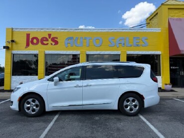 2017 Chrysler Pacifica in Indianapolis, IN 46222-4002