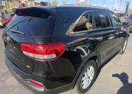 2017 Kia Sorento in Phoenix, AZ 85022 - 18153555 4