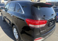 2017 Kia Sorento in Phoenix, AZ 85022 - 18153555 6