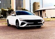 2024 Hyundai Elantra in Phoenix, AZ 85020 - 18153569 9