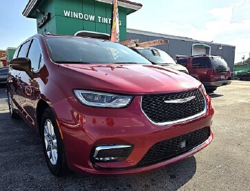 2025 Chrysler Pacifica in Miramar, FL 33023