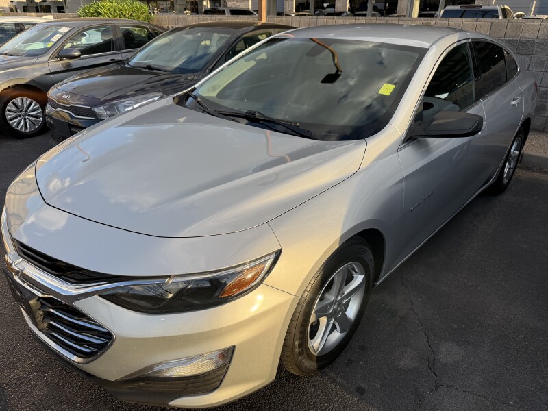 2020 Chevrolet Malibu in Phoenix, AZ 85022 - 18153613