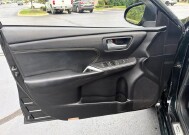 2016 Toyota Camry in Marysville, OH 43040 - 18153649 17