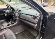 2016 Toyota Camry in Marysville, OH 43040 - 18153649 39