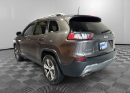2019 Jeep Cherokee in Burlington, WI 53105 - 18153657 3